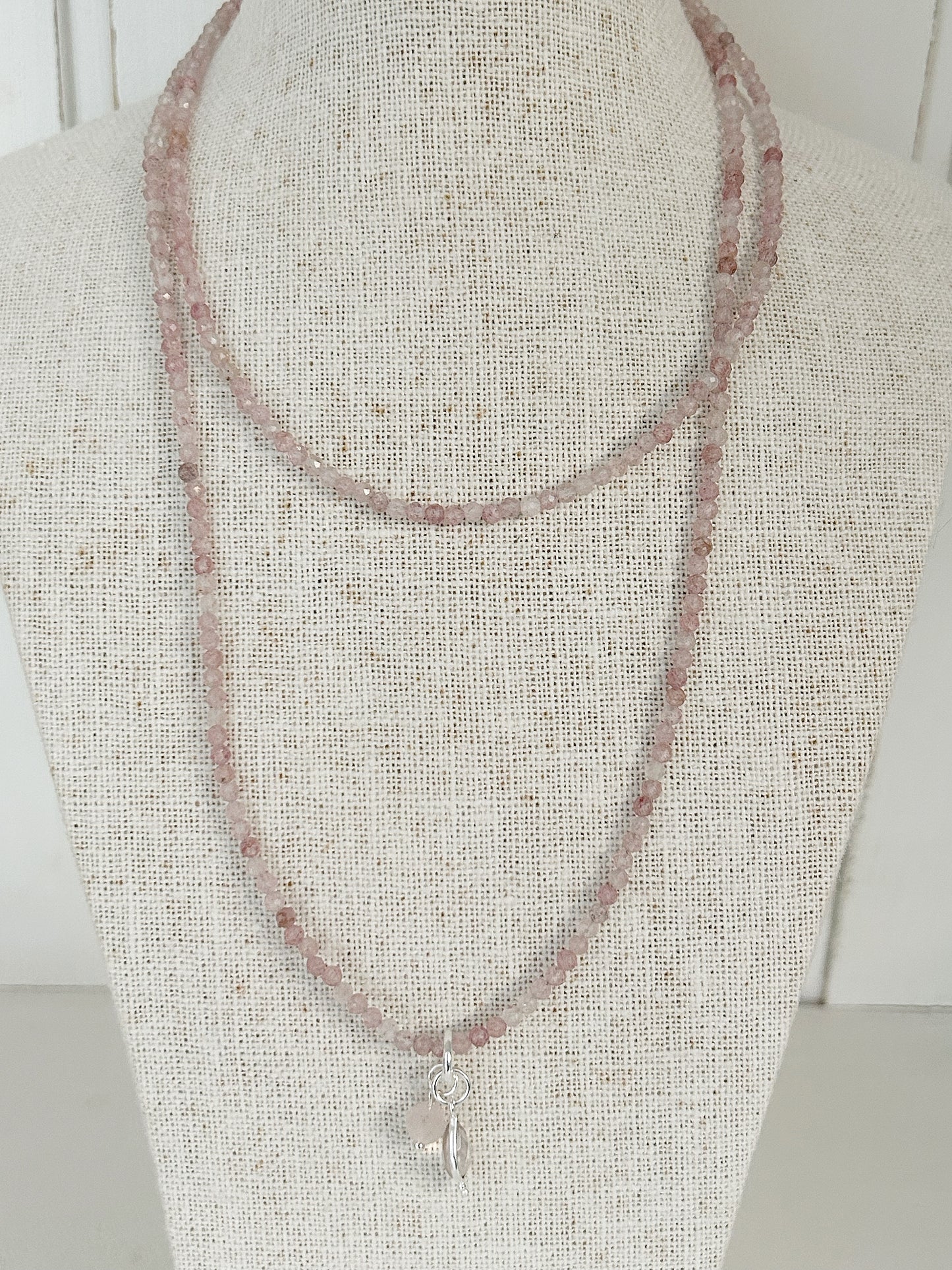 Halskette oder Armband Erdbeerquarz mit Anhänger