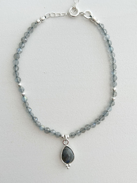 Armband Labradorit mit Anhänger