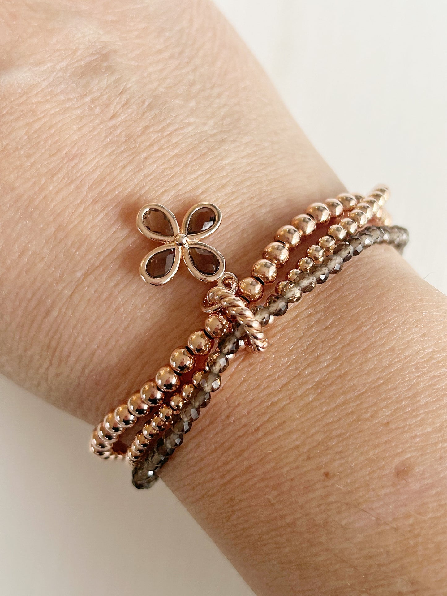 Armband Rosé Gold und Rauchquarz mit Anhänger