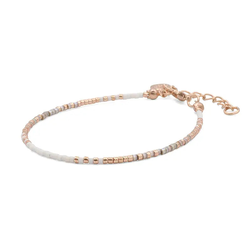 Zartes Armband Weiss und Sand Rosegold