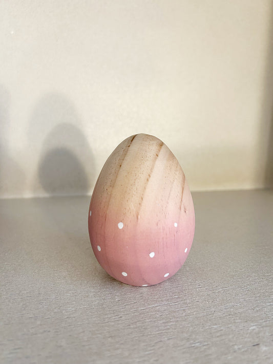 Holz Ei mit weissen Punkten